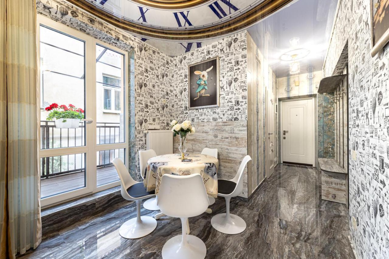 2 - Bedroom Apartments Galicia Lviv Dış mekan fotoğraf